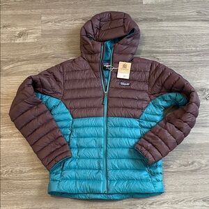 Patagonia Down Sweater Hoody. Men’s Small, BNWT